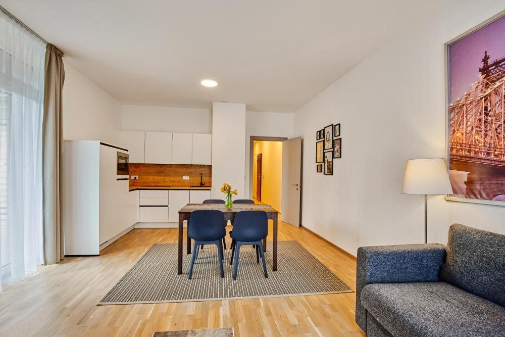 Dolcevita Apartments Харачов Екстериор снимка
