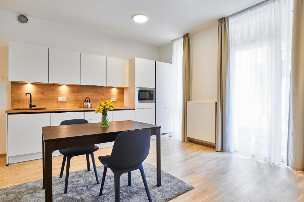 Dolcevita Apartments Харачов Екстериор снимка