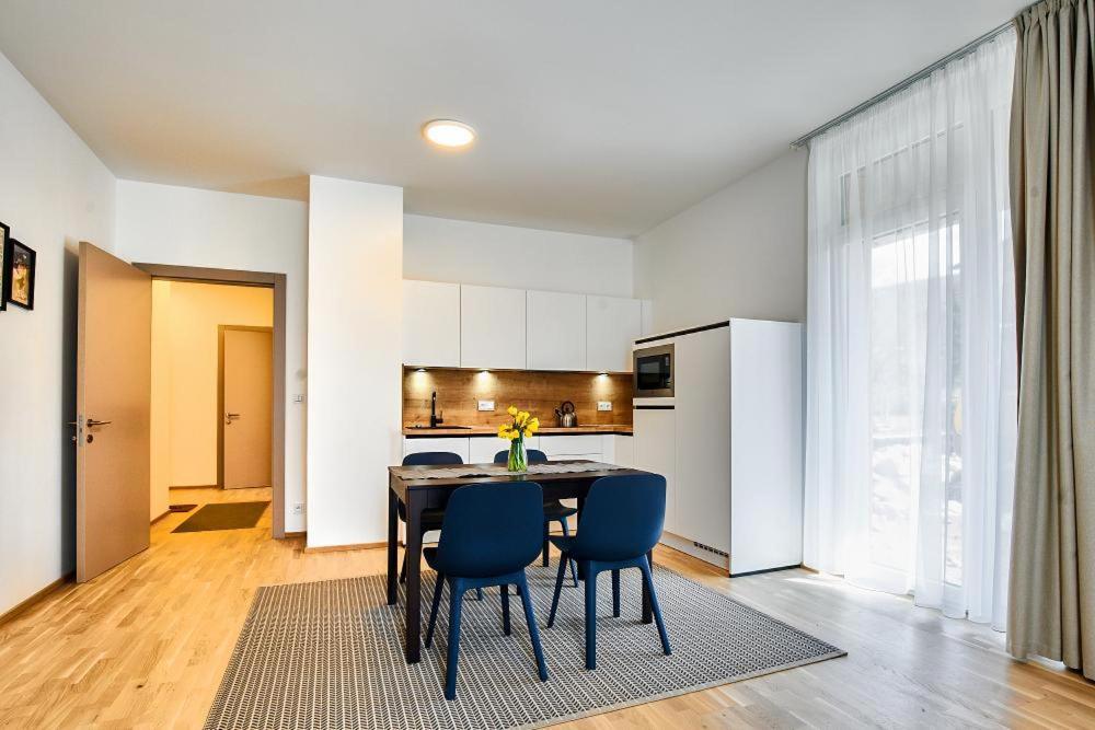 Dolcevita Apartments Харачов Екстериор снимка