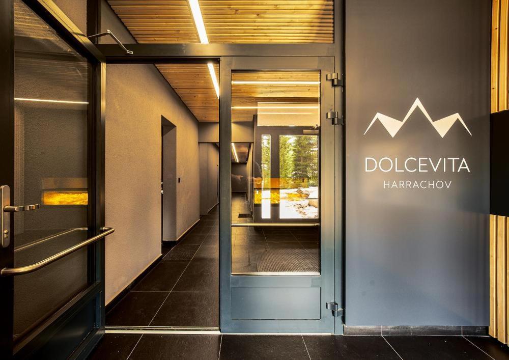 Dolcevita Apartments Харачов Екстериор снимка